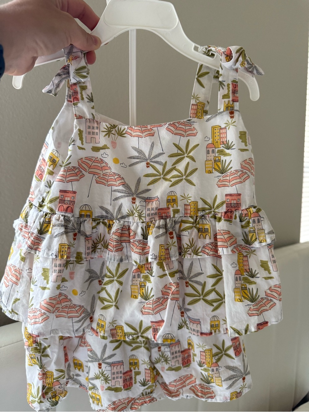 Janie and Jack Set Top and Shorts for girls with summer prints Size 4T